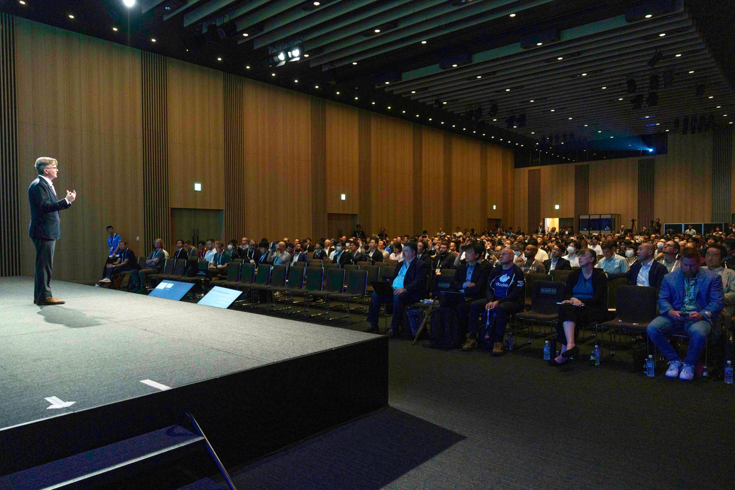 Jim Zemlin at the open source summit, Tokyo, Japan